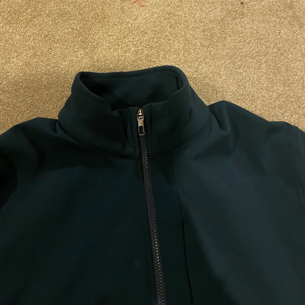 Lulu Lemon jacket - Picture 4 of 5